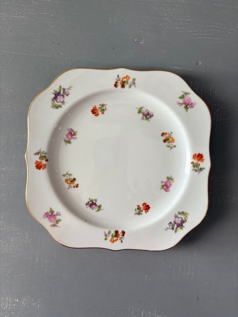 Noritake Made in Japan Floral Salad Plate 8” Scalloped Gold Trim vintage